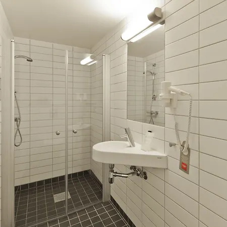 Hotell Mediinn 3*